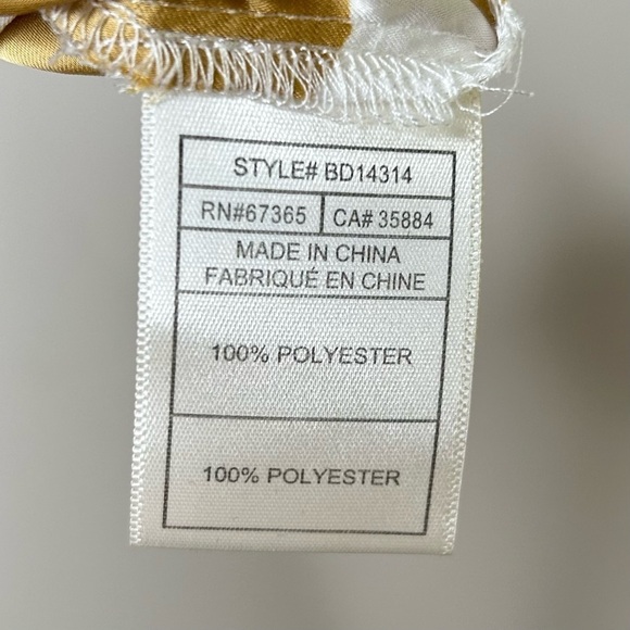 BB Dakota Asymmetrical Geometric Print Sleeveless Blouse Gold & White Small - Picture 6 of 8